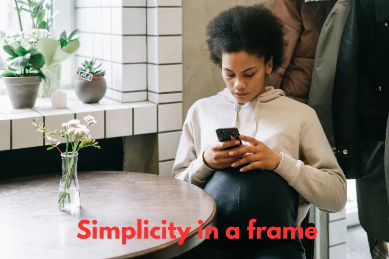 simplicity in a frame 